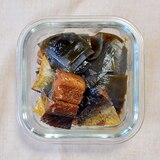 身欠きにしんと昆布の煮物